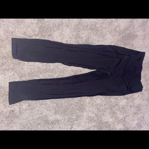 Black Lulu lemon leggings